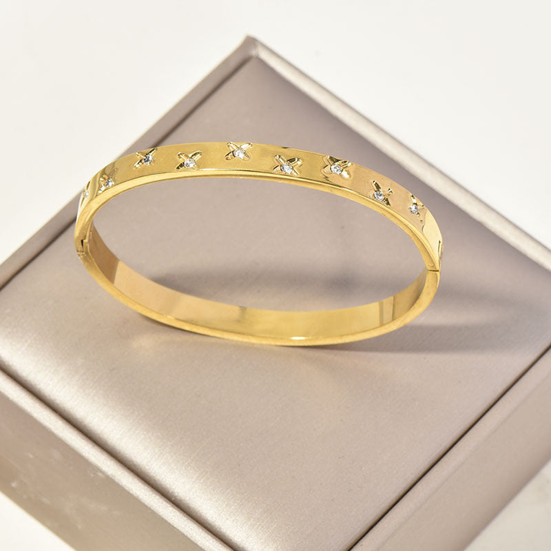 Sweetheart Spark Bracelet