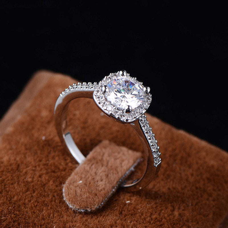 Glam Diva Ring