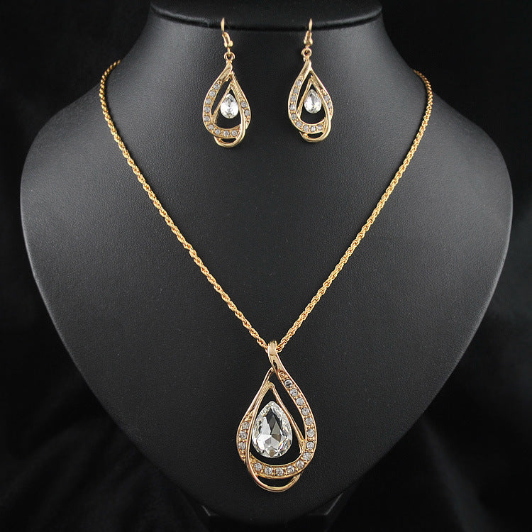 Velvet Crown Necklace