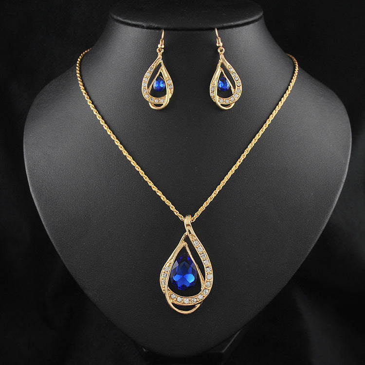 Velvet Crown Necklace