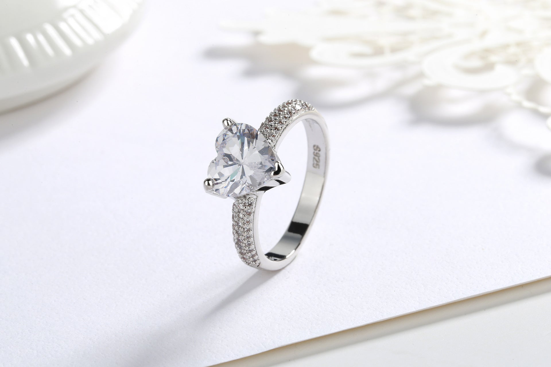 Glam Star Ring
