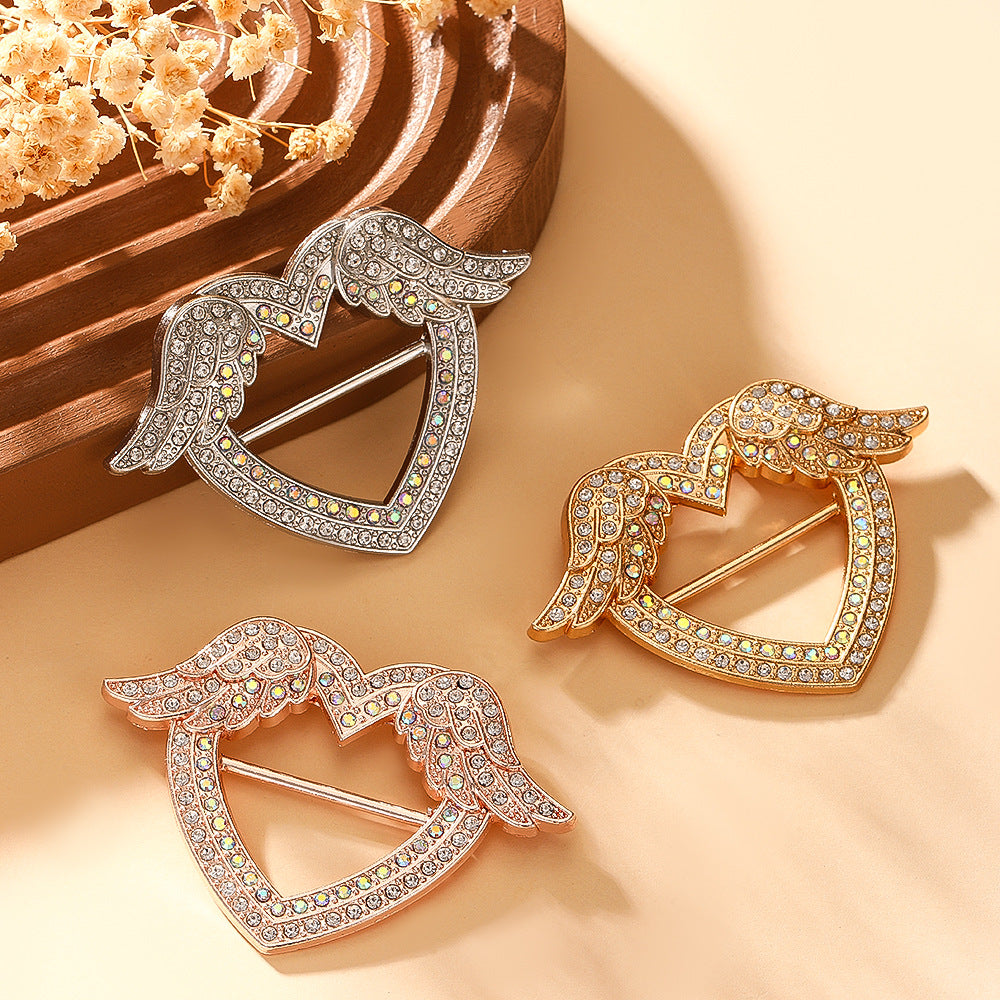 Glam Diva Brooch