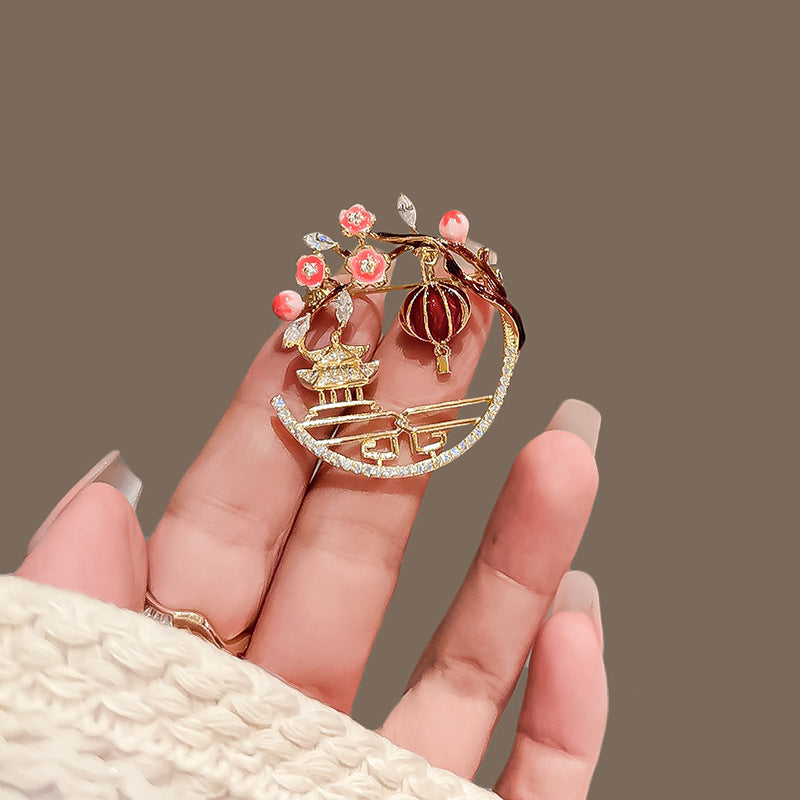 Chic Spark Brooch