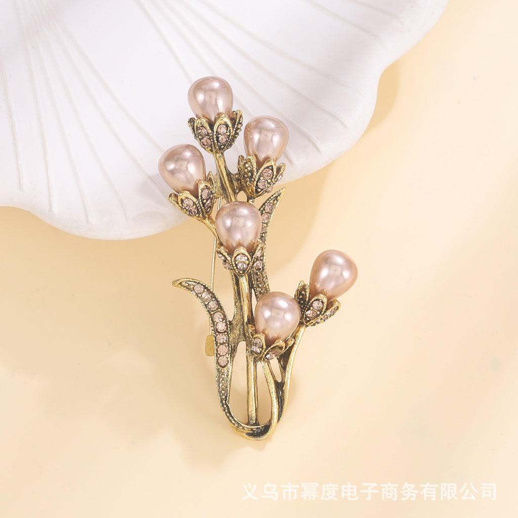 Golden Grace Brooch