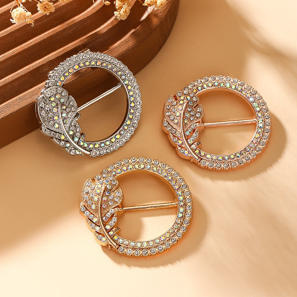 Glam Diva Brooch