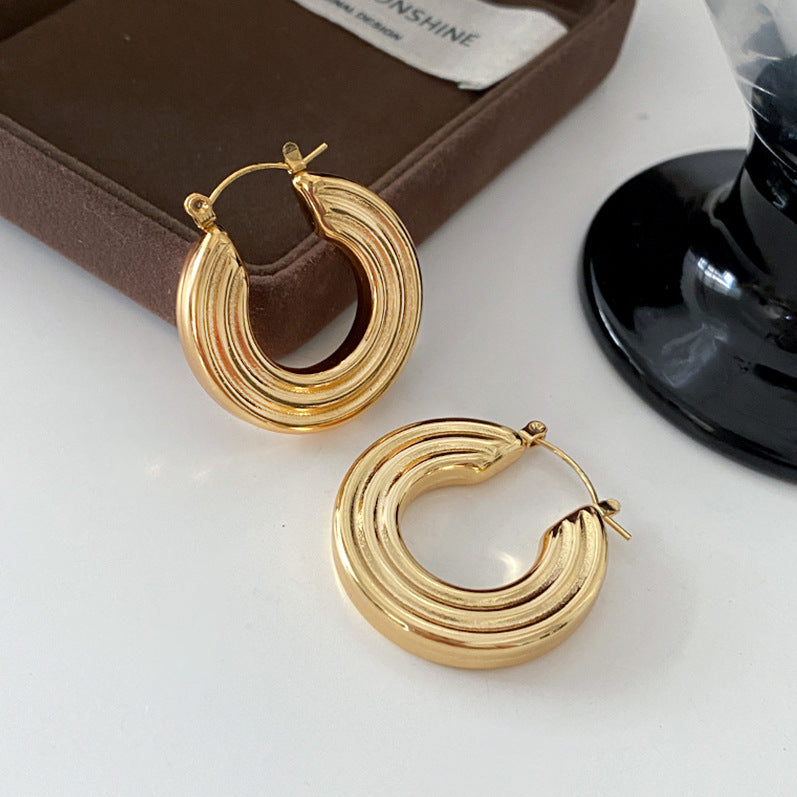 Passion Glow Studs