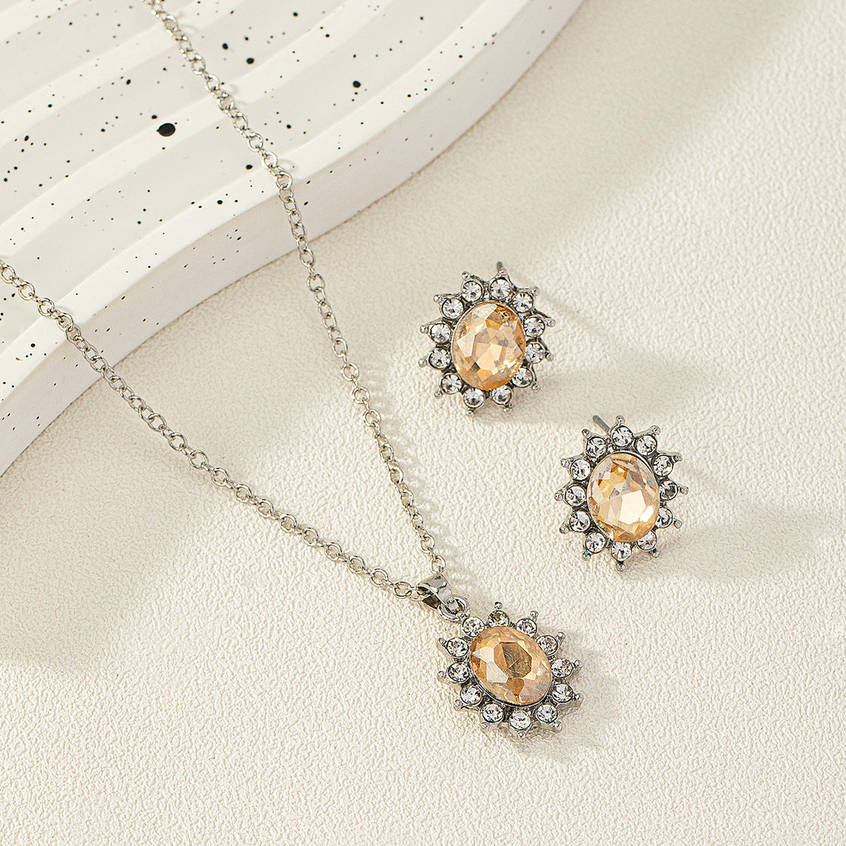 Elegant Touch Set