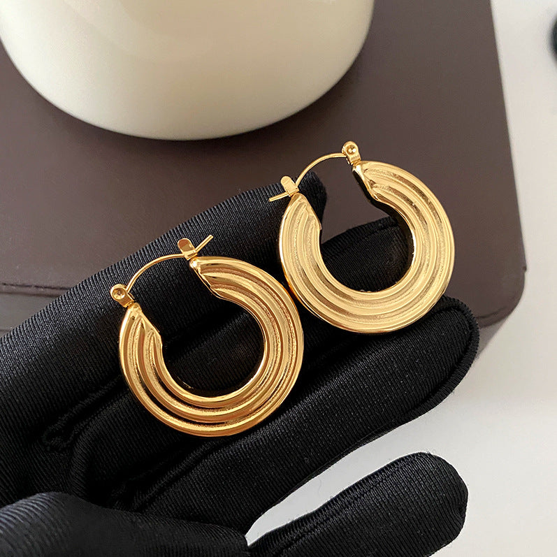 Passion Glow Studs