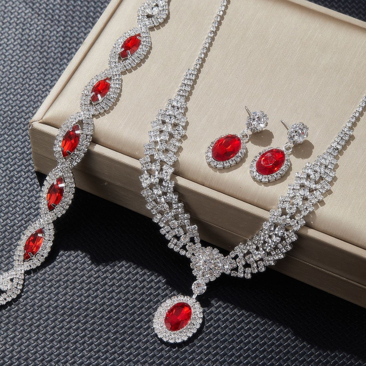 Subtle Shine Set