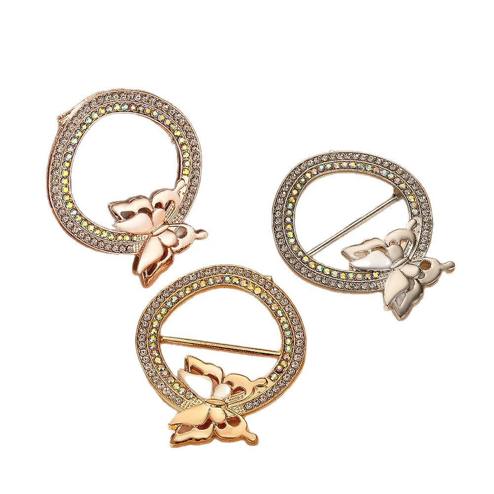 Glam Diva Brooch