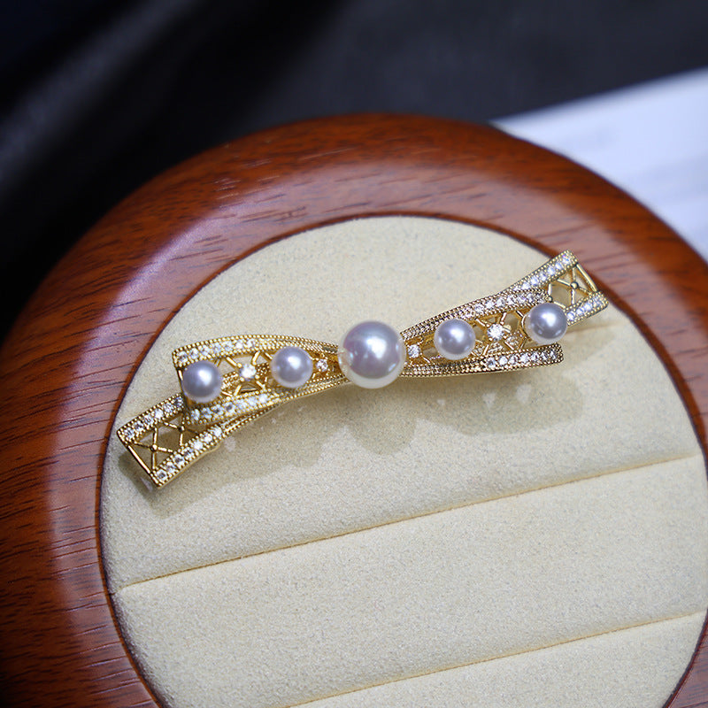 Aura Crystal Brooch
