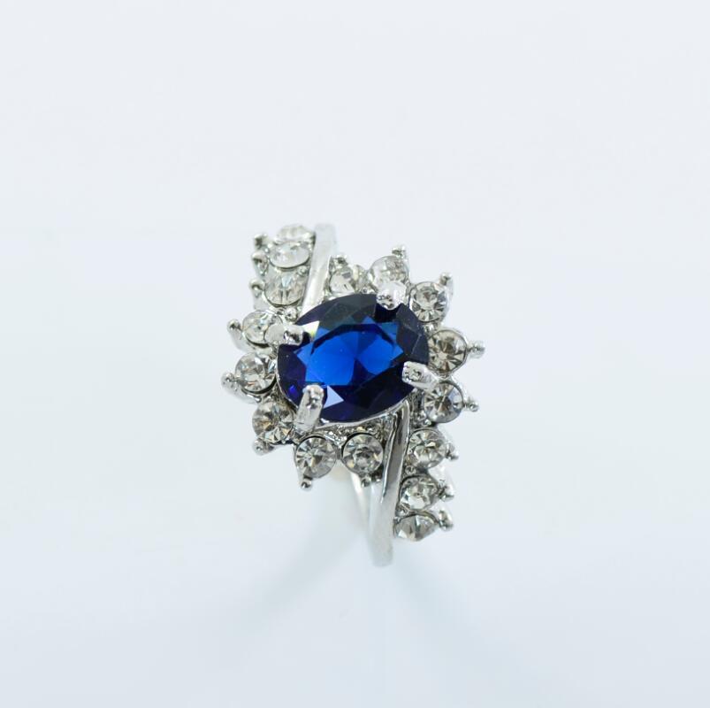 Lovely Spark Ring