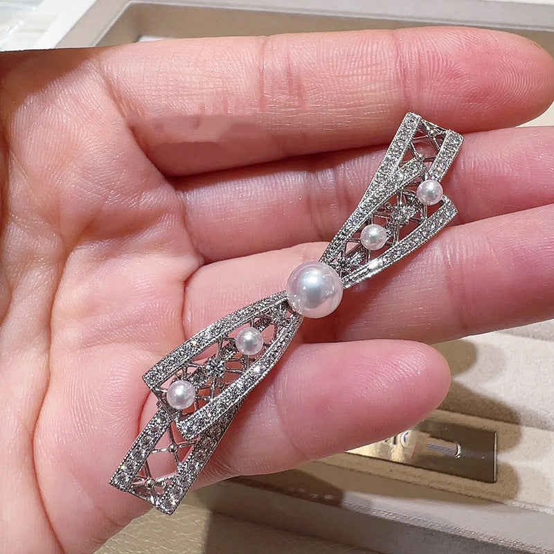 Aura Crystal Brooch
