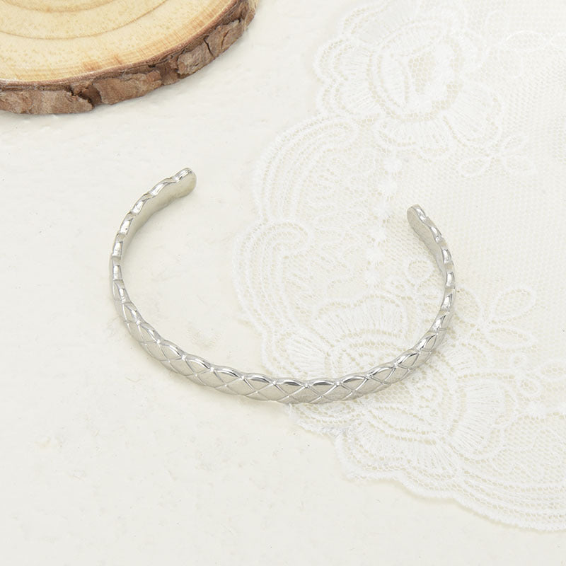 Romance Glow Bracelet
