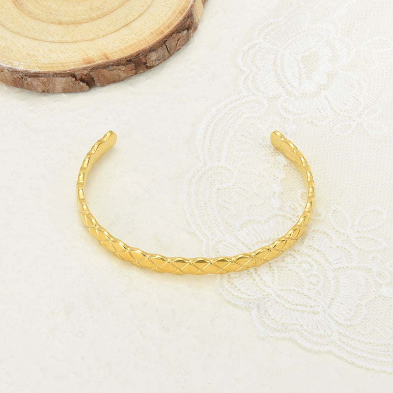Romance Glow Bracelet