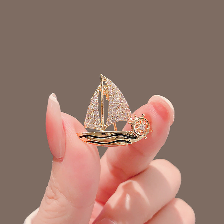 Trendy Glow Brooch